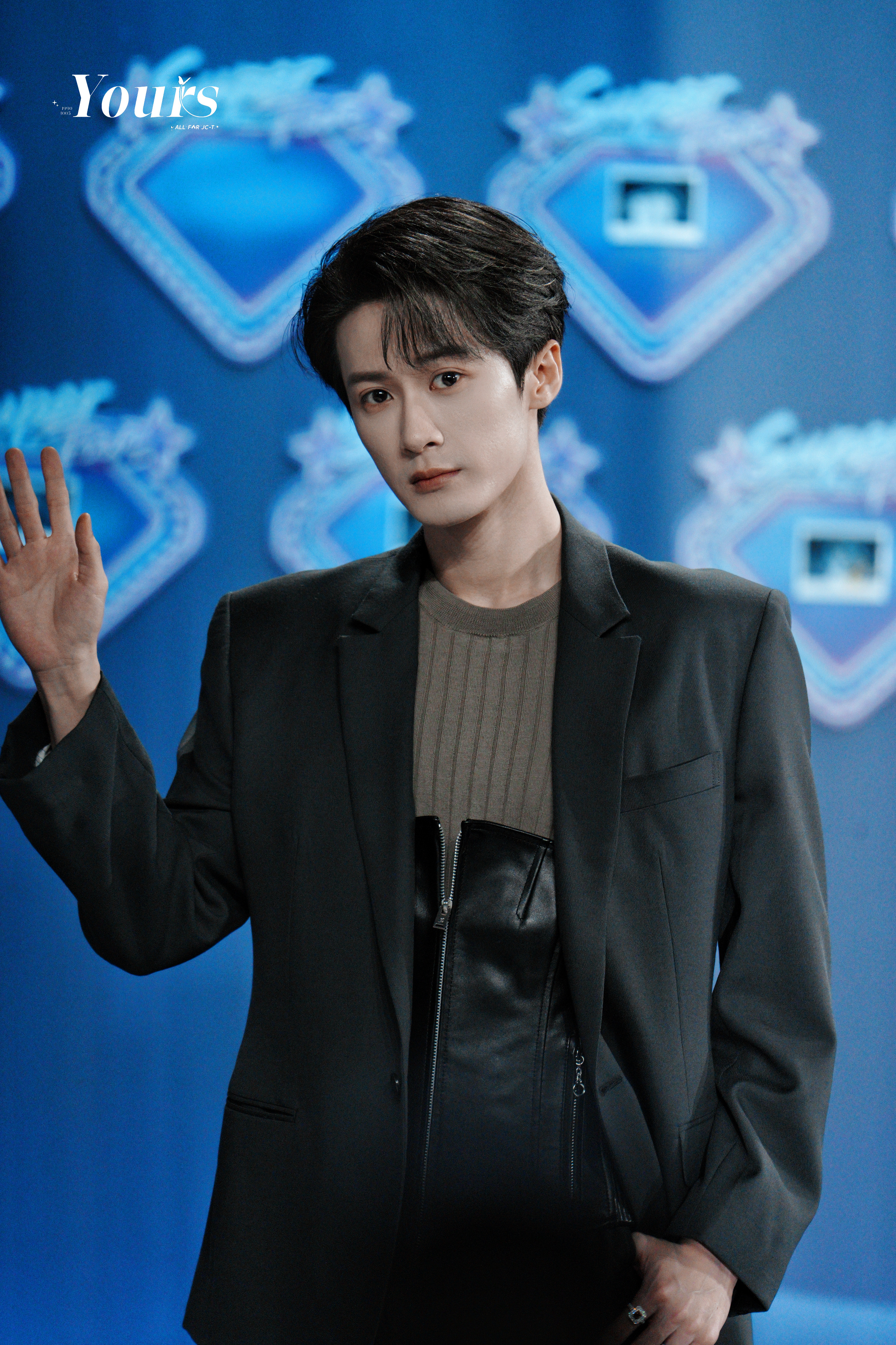 檀健次 × QQ音乐超级巅峰之夜 红毯造型饭拍檀健次QQ巅峰之夜彩排