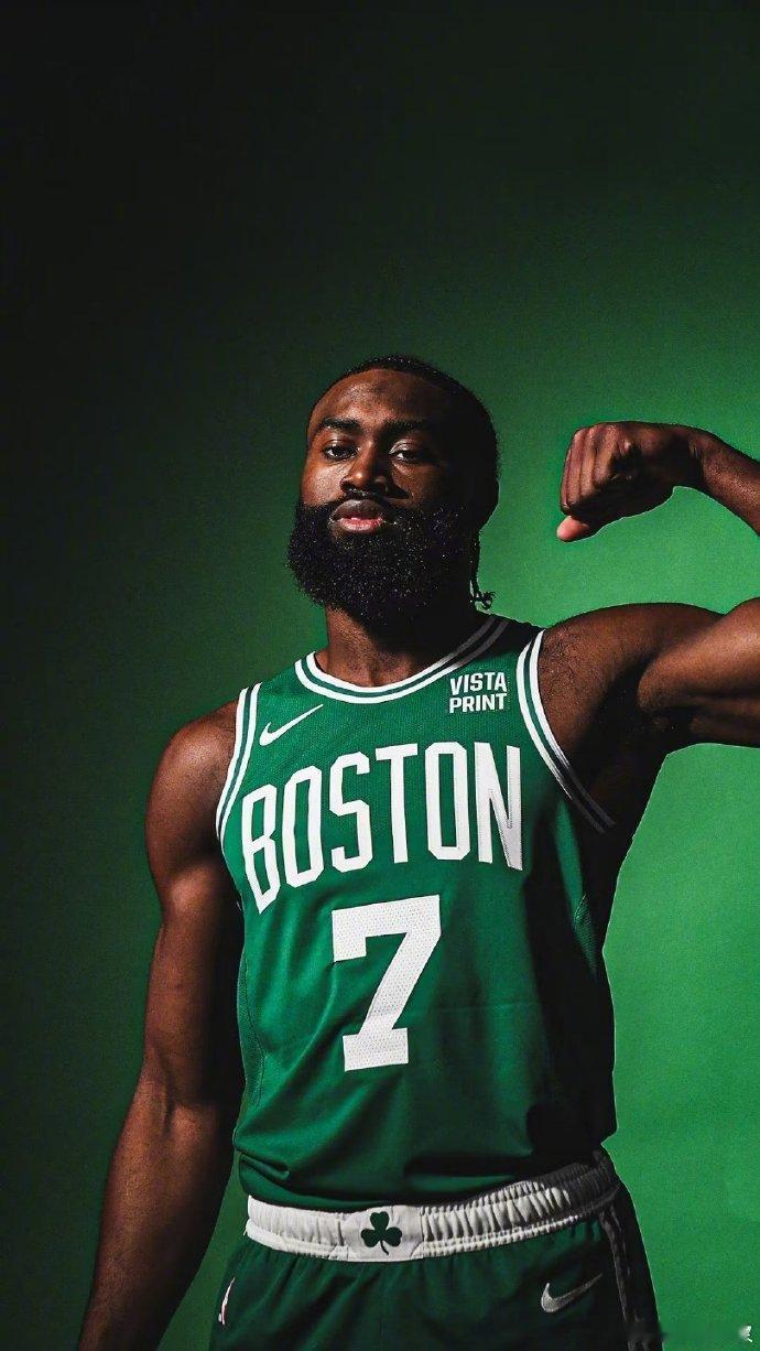 NBA球星将探班王鹤棣文体圈的壁垒直接被篮球打破了，手握总冠军和FMVP荣誉的杰