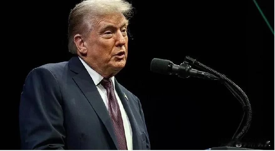 就在全球黄金大跌的时候
美国又在干一件特别的事情，事关矿产！

就在今日
根据美