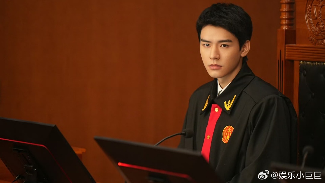 看个剧被龚俊考上了家事法庭 龚俊这波操作简直是把“回忆杀”玩到极致！当年《暗河传