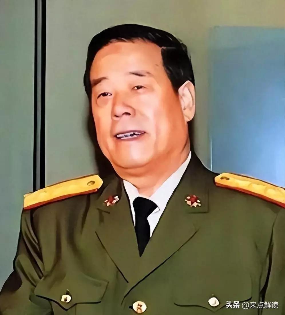 1986年，傅全有去墨脱视察。他发现300名解放军竟无一人穿军装。后来在军区会议