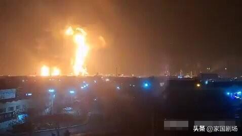 据报道，以色列战机袭击了约30个大型储油罐，这是自战争爆发以来，首次对国家基础设