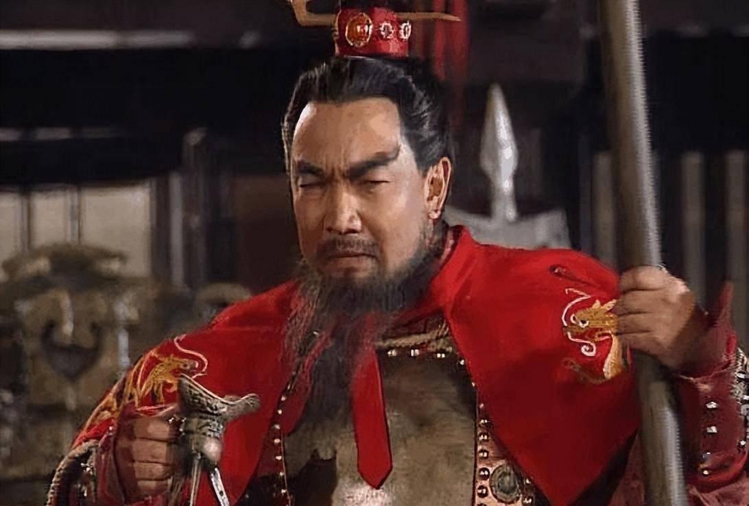 我是如何成为
“头条新锐创作者”？
这个难吗？
通过在头条努力的耕耘，我拿到了“