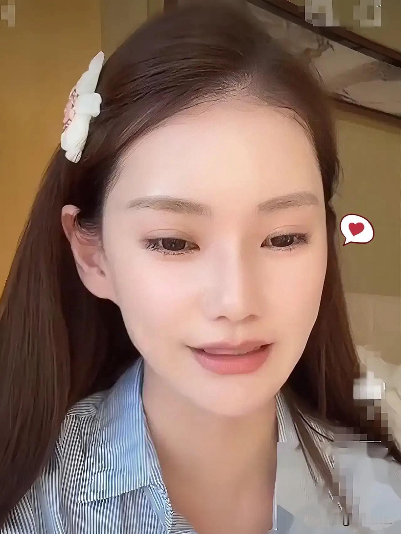 马筱梅真是一个称职的妻子，

汪小菲娶大S和娶马筱梅真是天壤之别，虽然前者已去，