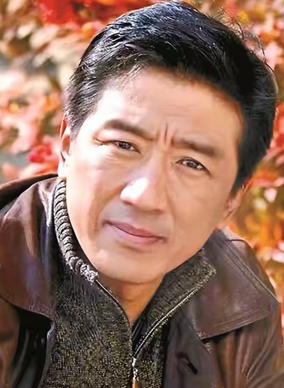 丁勇岱：对赵雪华一见钟情，相爱36年零绯闻，如今儿子成心病娱乐 明星