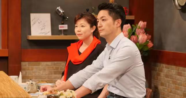 蒋万安妻子称Chinese Taipei，遭“青鸟”攻击，赴陆绿营官员表态不一般