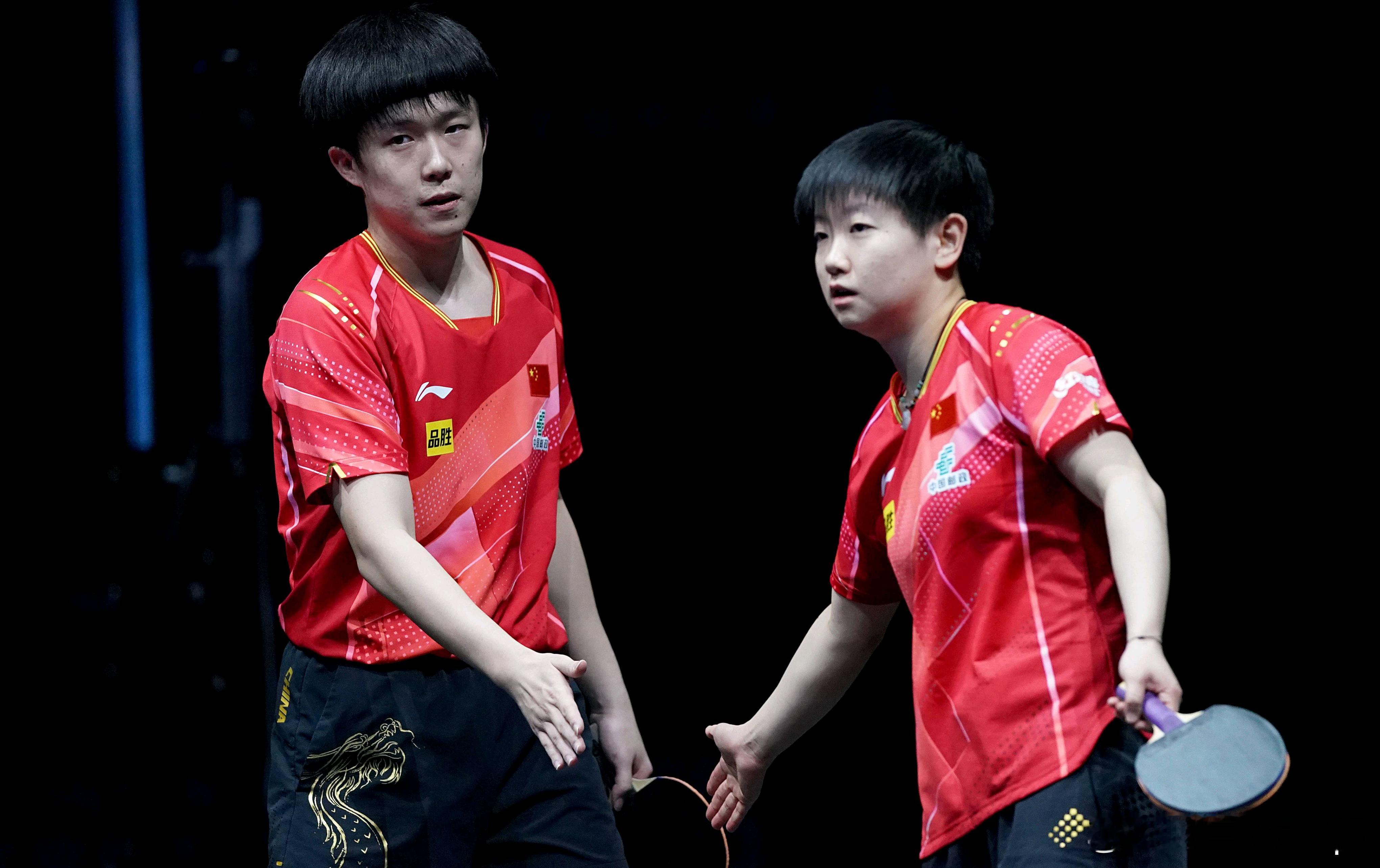 王楚钦孙颖莎vs户上隼辅张本美和              王楚钦/孙颖莎与户上