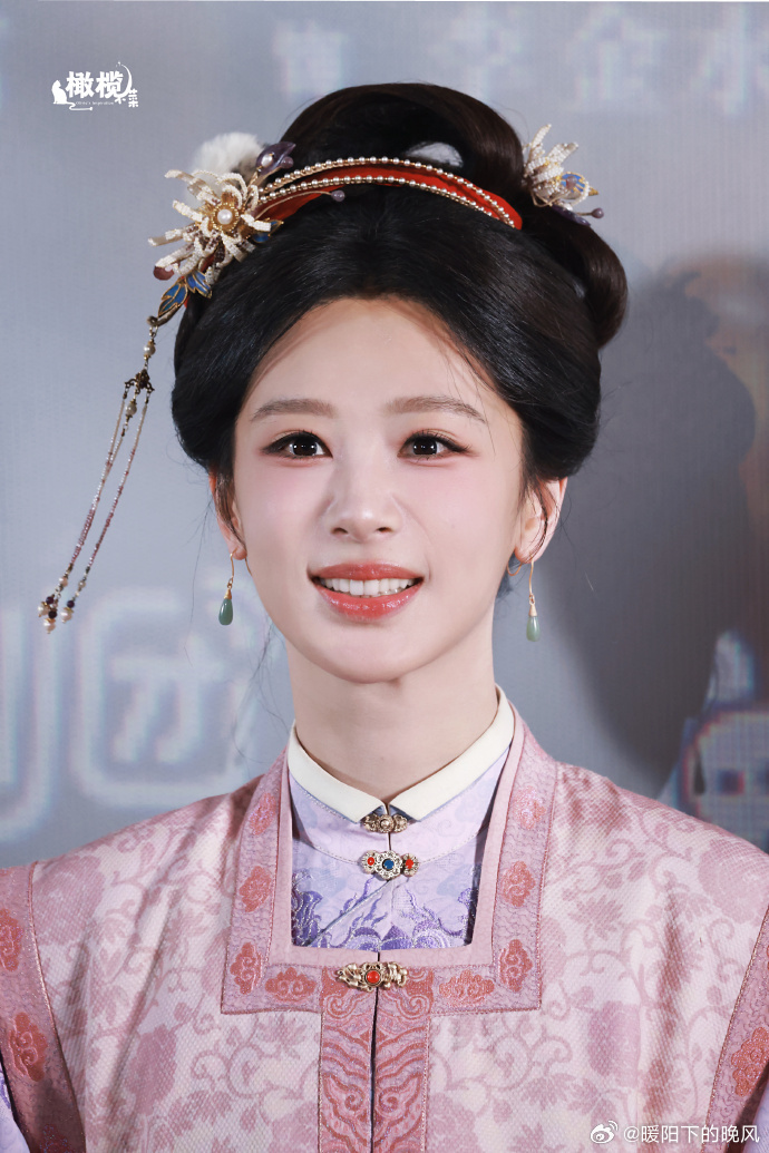 杨紫我吐槽爽了就杨紫这样杨紫的性格真的是很招人喜欢的，这也太真实了吧，看了这段吐