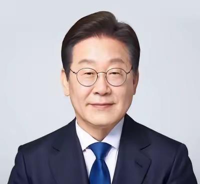 韩国总统李在明今天发文说：

应北约秘书长马克·吕特邀请，他要跑去土耳其参加北约