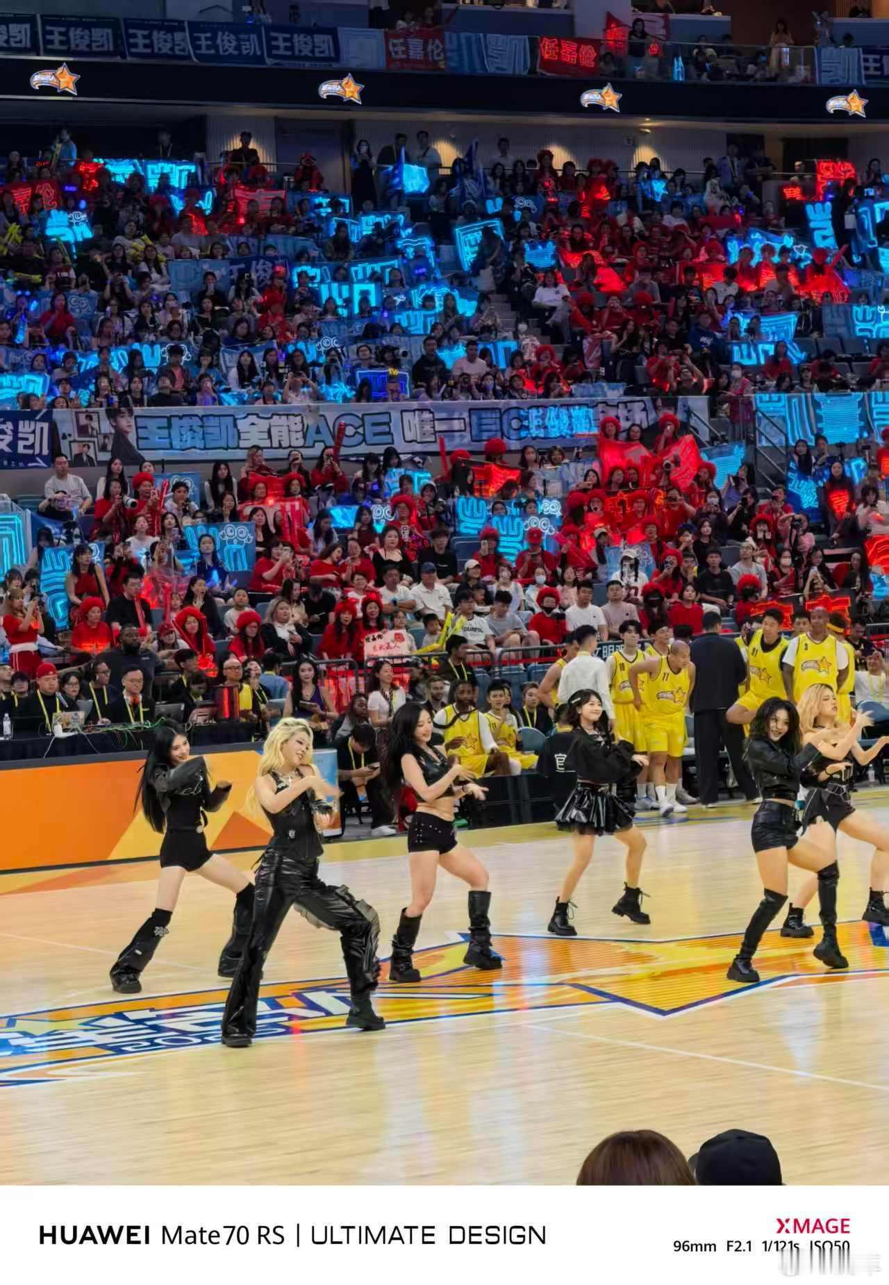 现场气氛太好啦，王俊凯的表演也很炸。