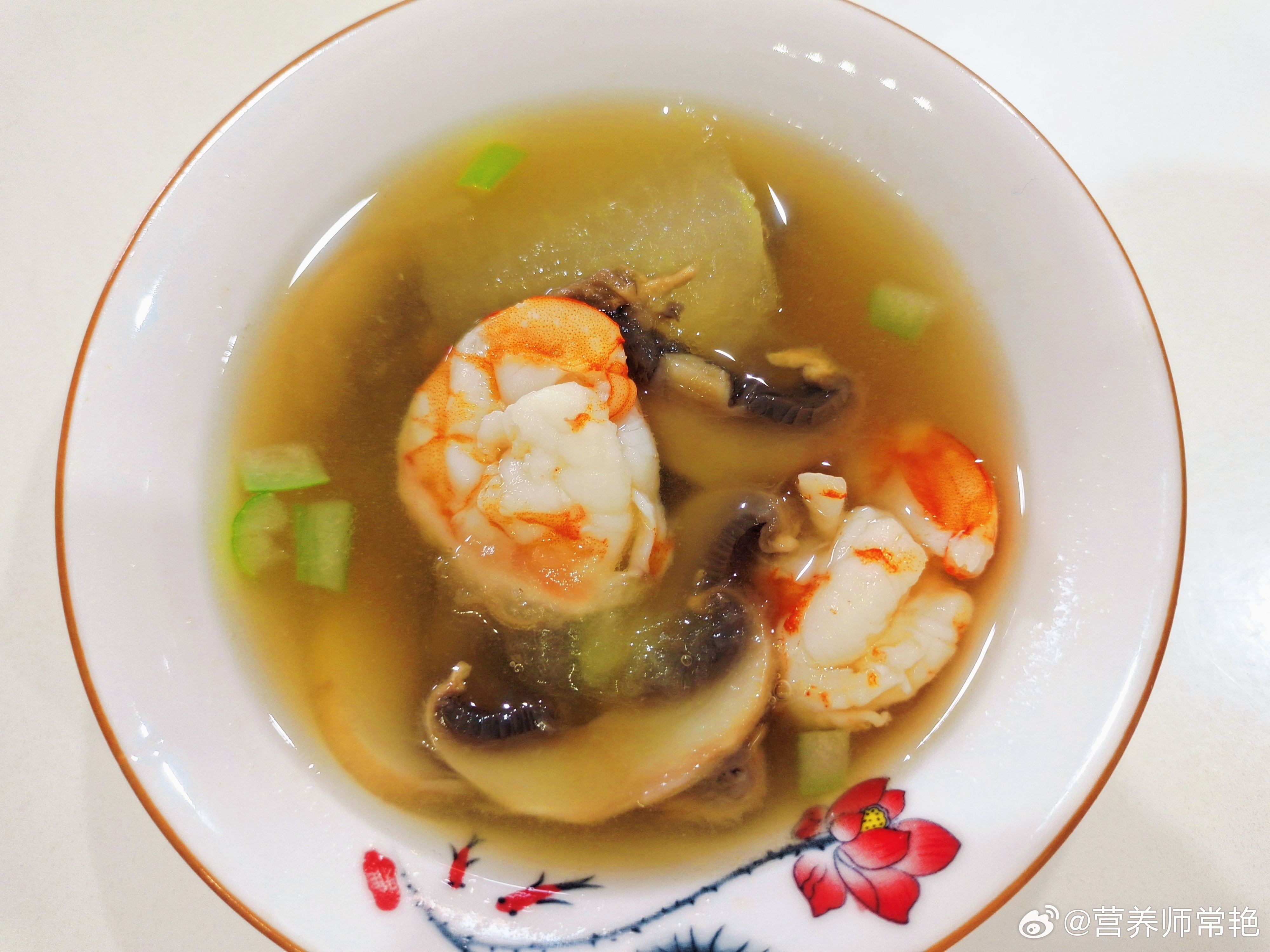 #医生口中的清淡饮食到底指什么##健闻登顶计划# 少油，少盐，少糖就算清淡饮食了