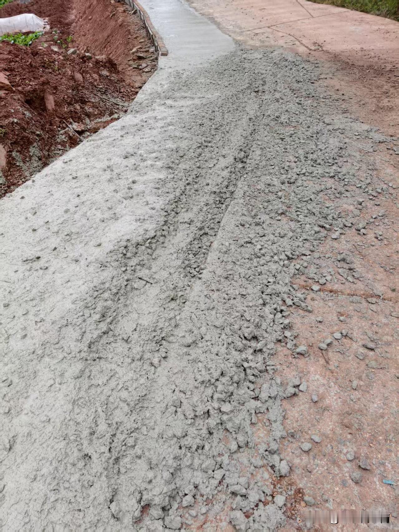 修路是为了更好的开车，路还没有修好就压烂了，就是跟自己找过不去，为了今后更好的开