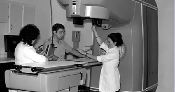 40年前的全球首个致命软件Bug：至少三人因100倍强辐射身亡