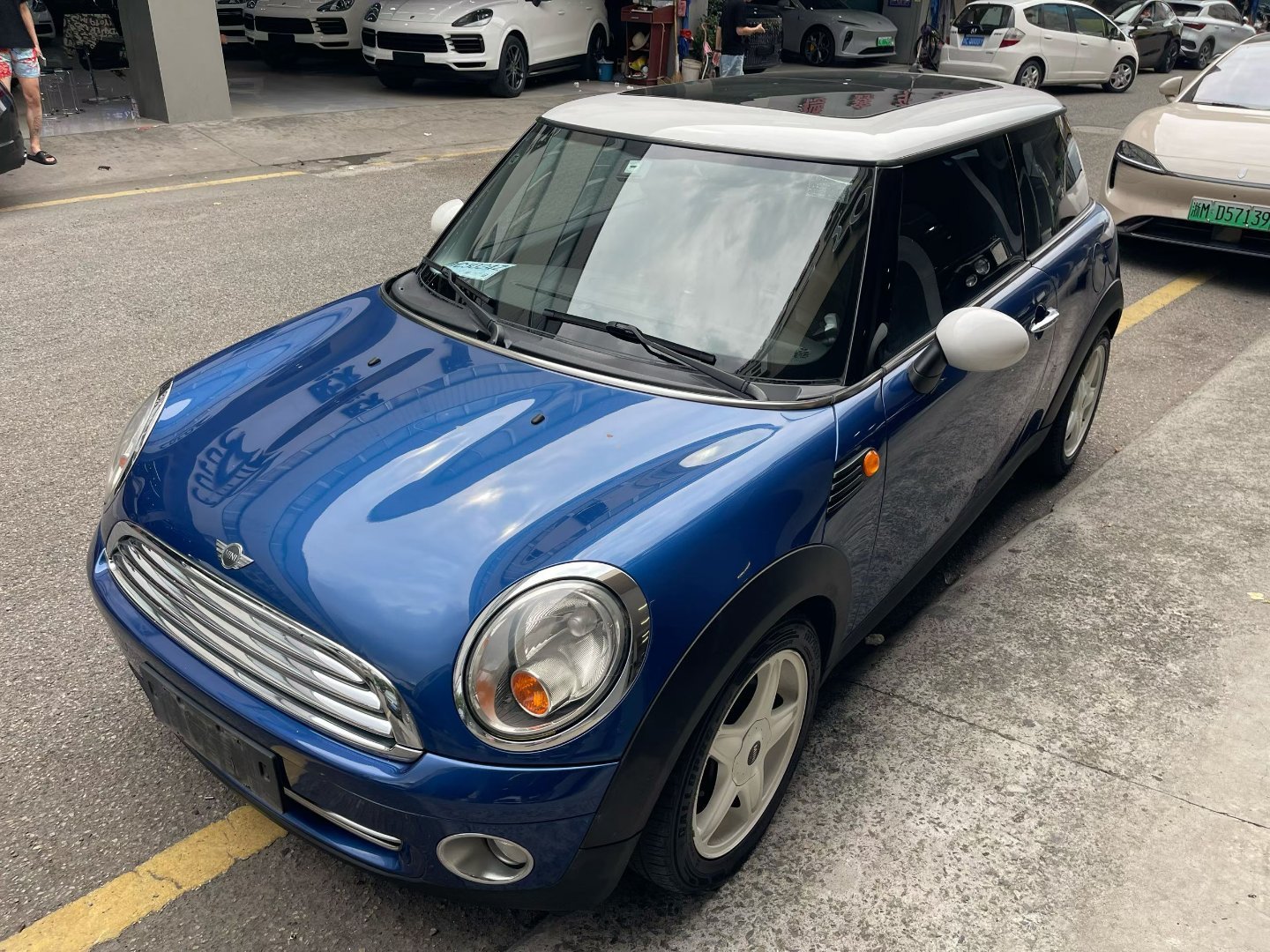 恭喜小姐姐 喜提练手小mini用车愉快mini德系车汽车 温州·温州日成精品车行