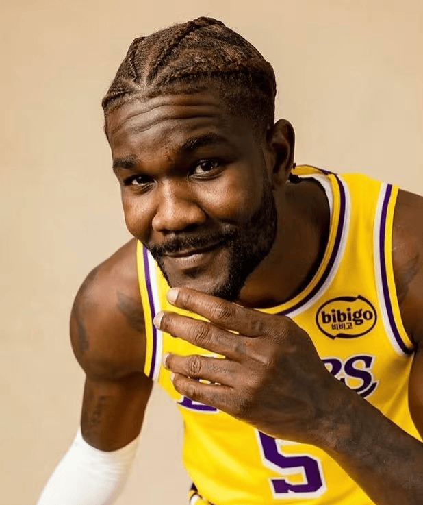 对艾顿越来越失望，他状态不好，对于里夫斯和东契奇影响也很大，最近状态真是太糟糕了