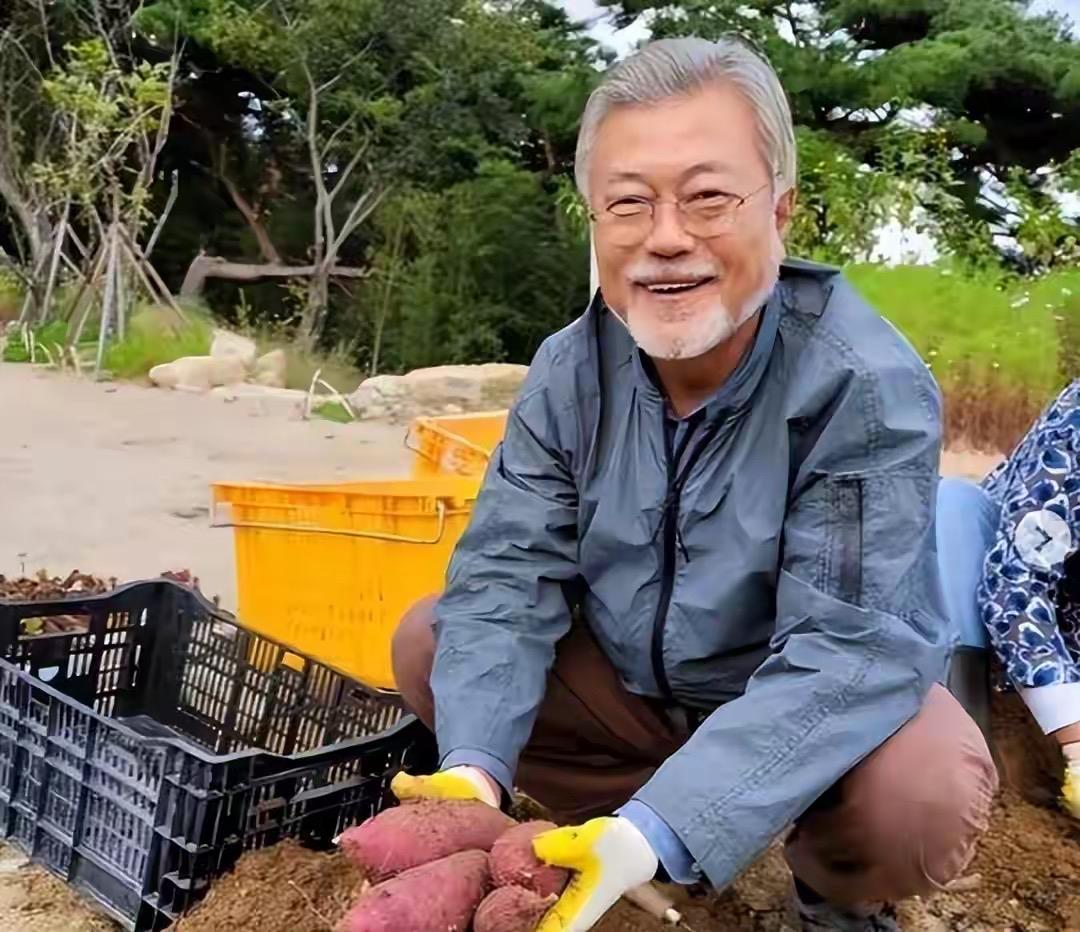 如何评价尹锡悦?

一件事就可以看出尹锡悦是什么样的人：

尹锡悦任内唯一的政绩