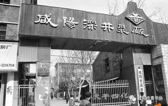 时光会老去，纸张会泛黄，但那些藏在旧照片里的爱与回忆，不该被岁月掩埋。
如果你也