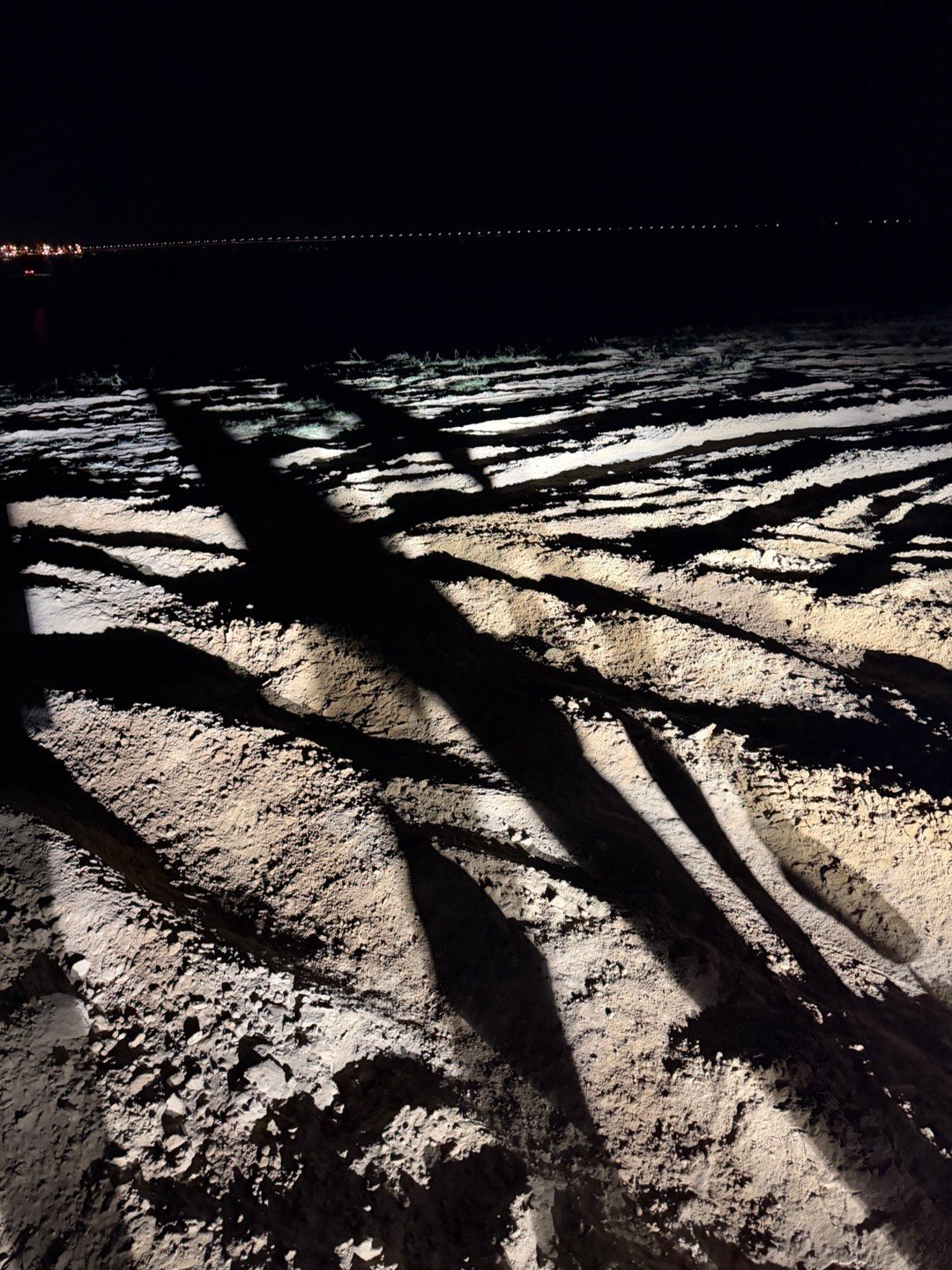 今天开北京BJ40玩沙子，冲坡