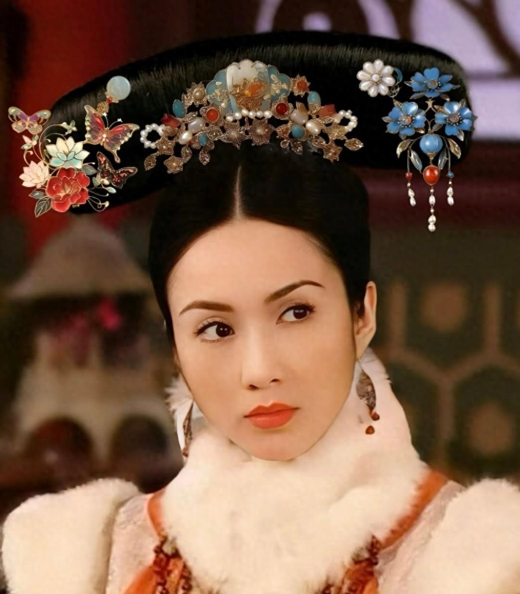 《金枝欲孽》世俗写实与职场镜像
《金枝欲孽》更是 TVB 电视剧在人性化人物形象
