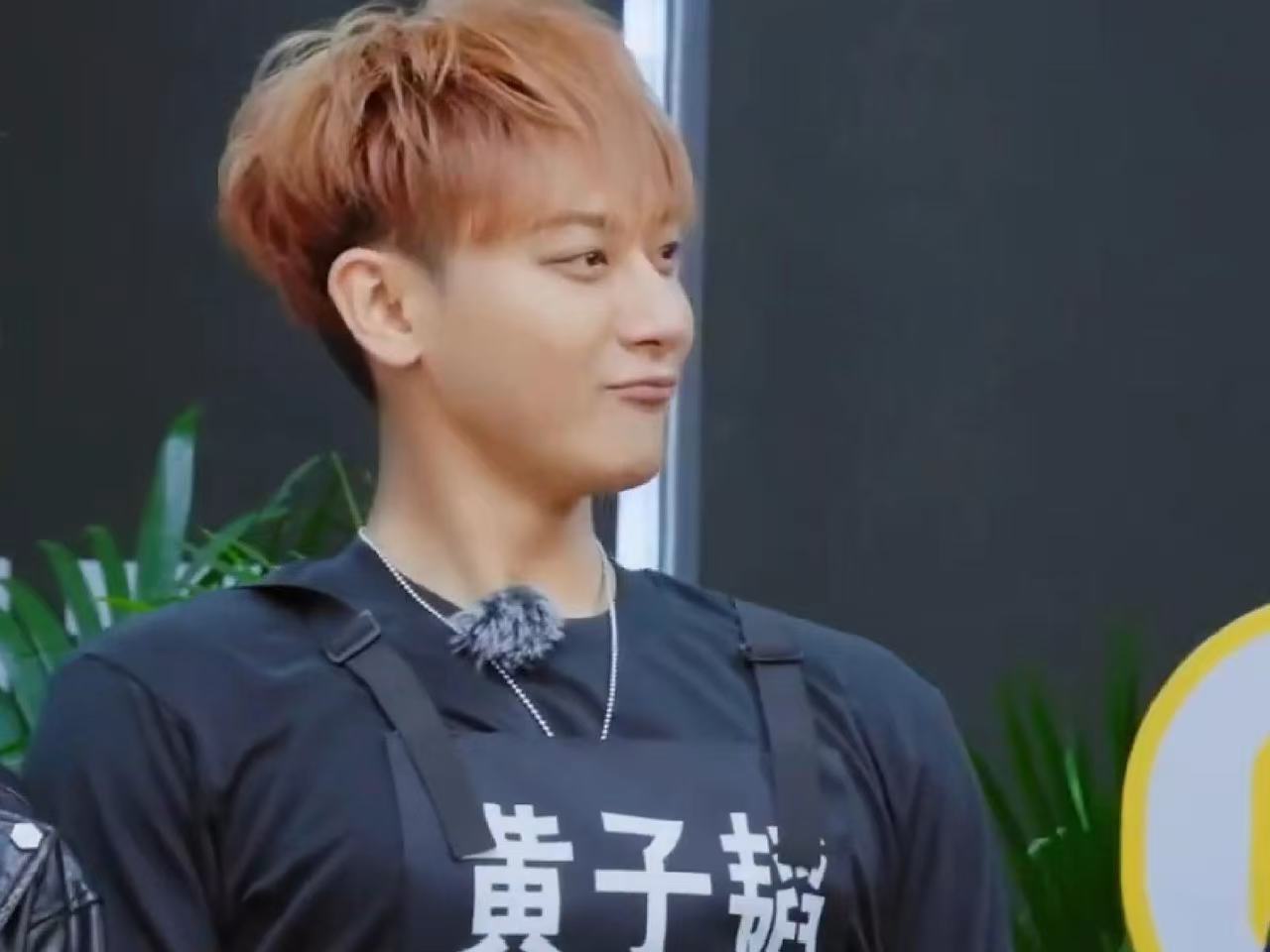 黄子韬的脾气到这儿全没了黄子韬的脾气在重庆彻底清零！本想秀一波散装方言，结果被当