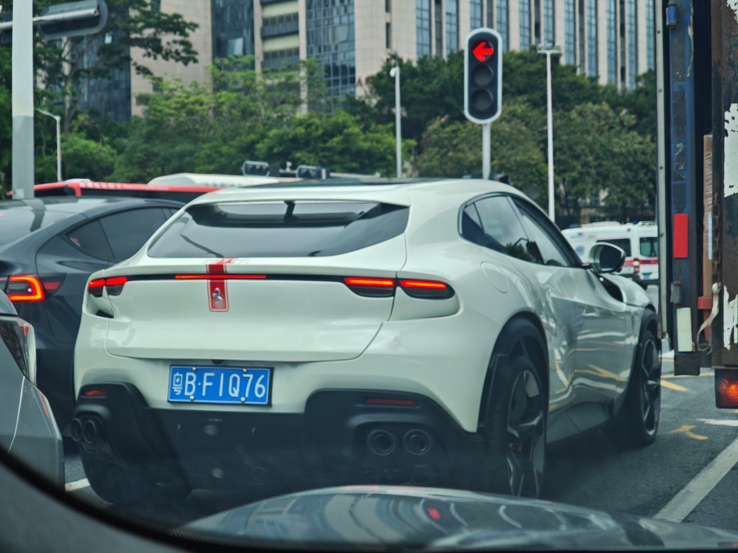 还以为是什么车上了蓝牌新能源汽车