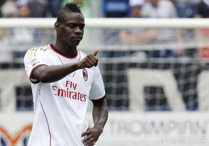 【意甲-巴神2中框 AC米兰客场送点95分遭绝杀1-2负】北京时间5月12日，意