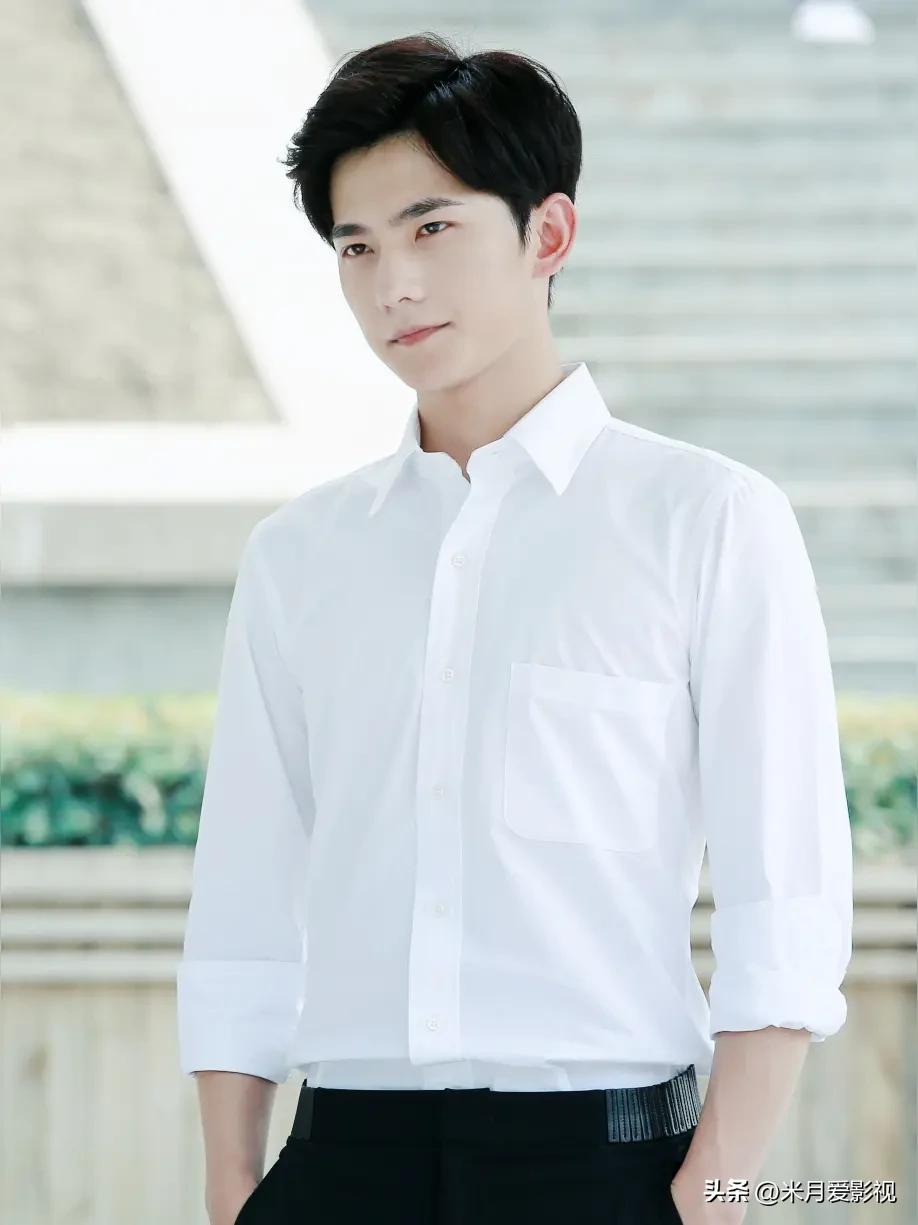 杨洋，对不起，不能再喜欢你了
 
真的要跟你说声抱歉，我可能真的没办法再继续喜欢