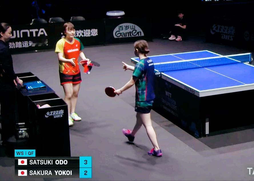 我去！大藤沙月3:2横井后晋级4强，谁能阻挡她夺冠？

前四局两人打的胶着，
四