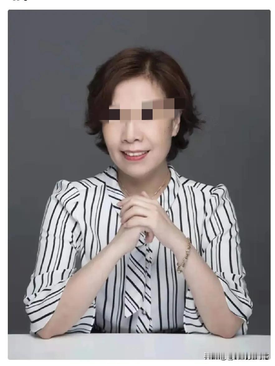 湘雅这事还没算完，

果然是拔出萝卜带出泥。

58岁的谷医生，原本是北京一家医