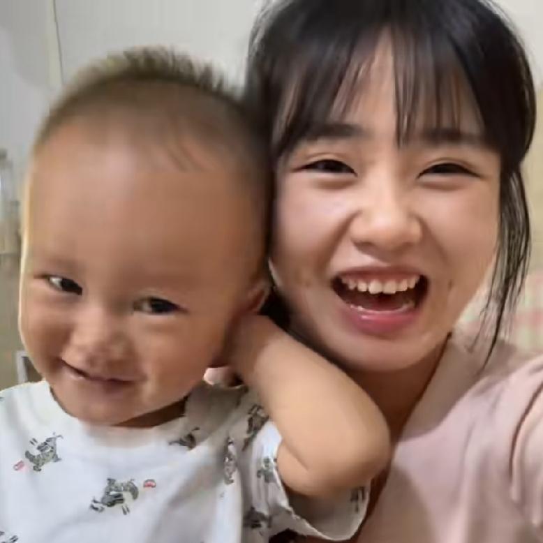 小梅和小林他们去广州打工，在那租了一套房子，小梅看到房间脏乱差，马上开始布置，她