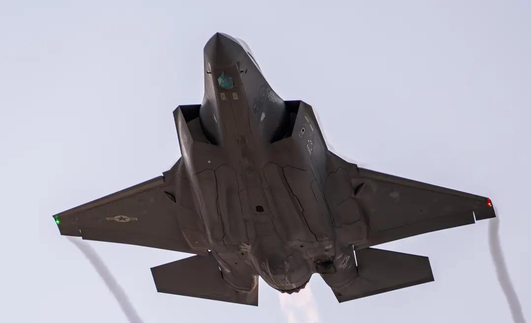 中东传来了重磅消息：F-35被打，这一次美军不可战胜的神话再次被打破！


“当