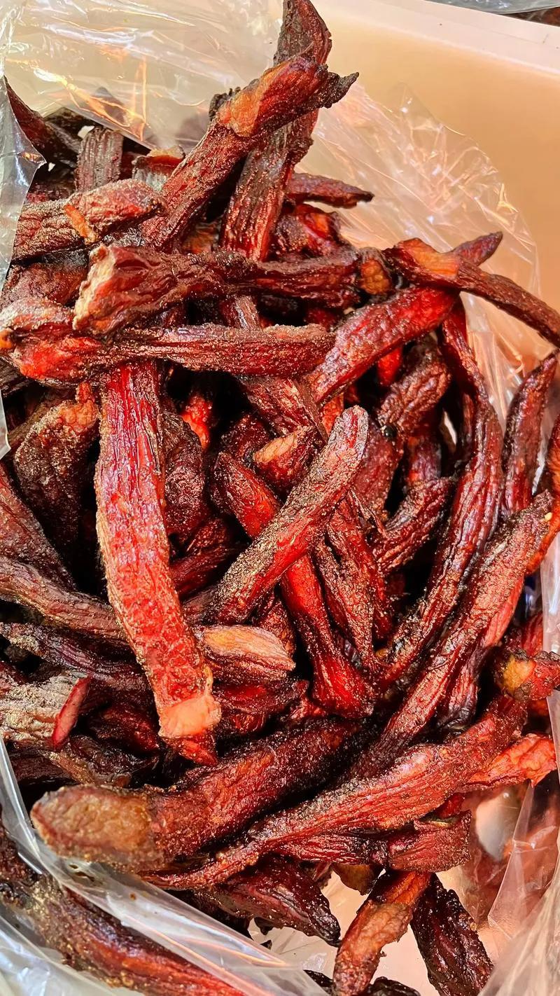 12月23日，一媒体报道，12月18日一知名打假人士和摄影师在广东省潮州市人民广