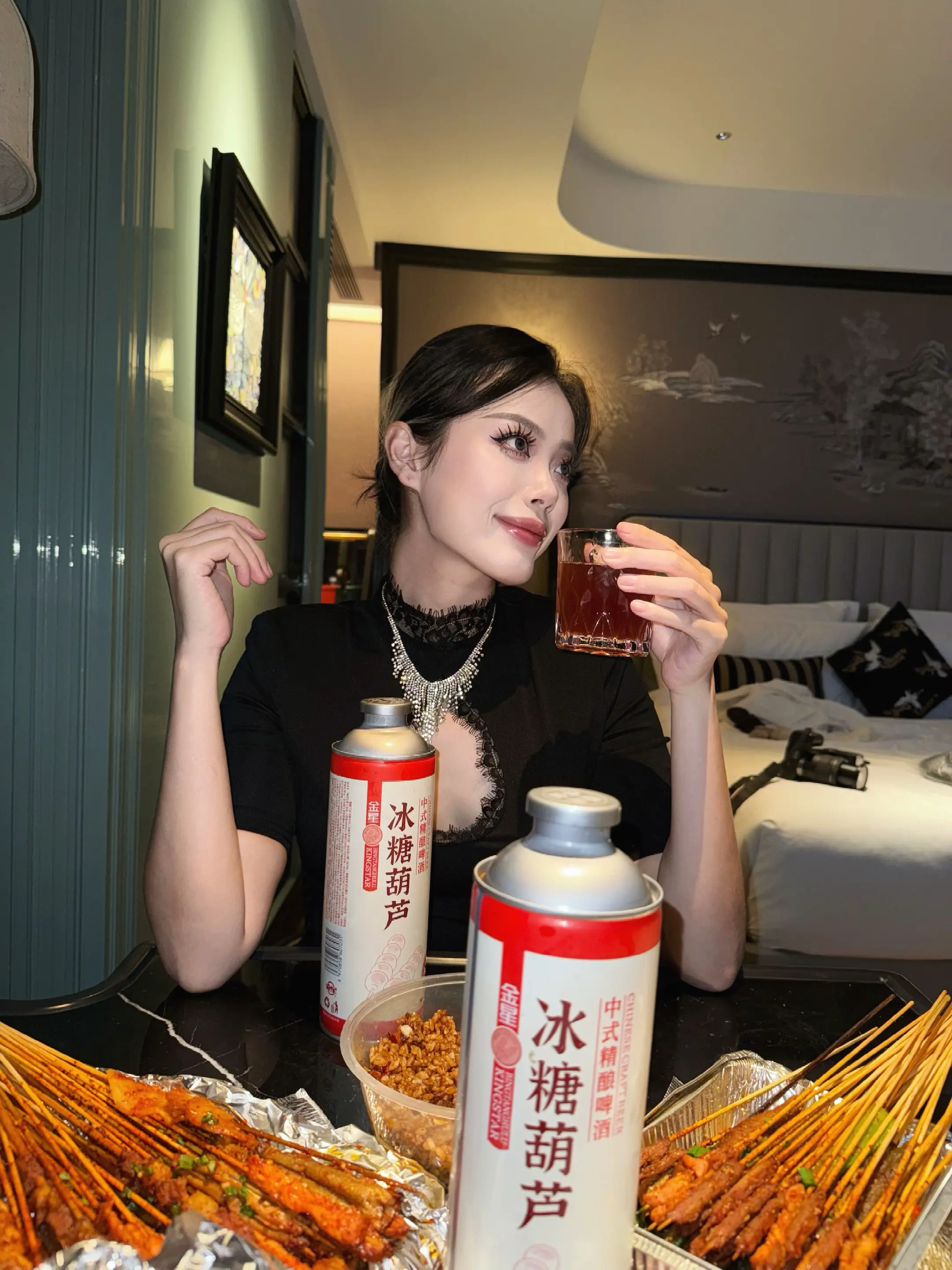 白天上一天班晚上还喝酒的人没有一个孬种。