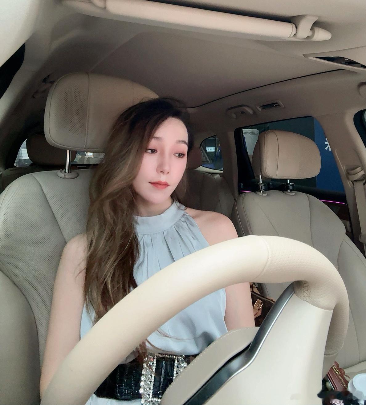 从磁场上讲 ,人只有快乐, 运气才会变好～ ​​​