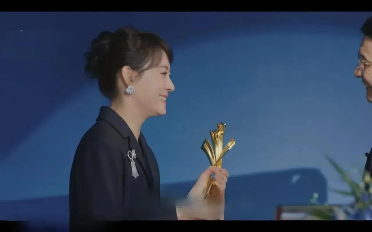 预测一下《蛮好的人生》大结局    薛晓舟已经向胡曼黎表达了爱情，但胡曼黎不会接