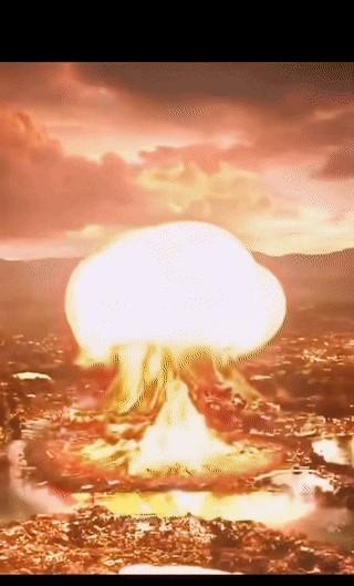 日军的枪炮不可怕，间谍的渗透不足惧——最致命的，是组织里的大汉奸，是潜伏两世纪的