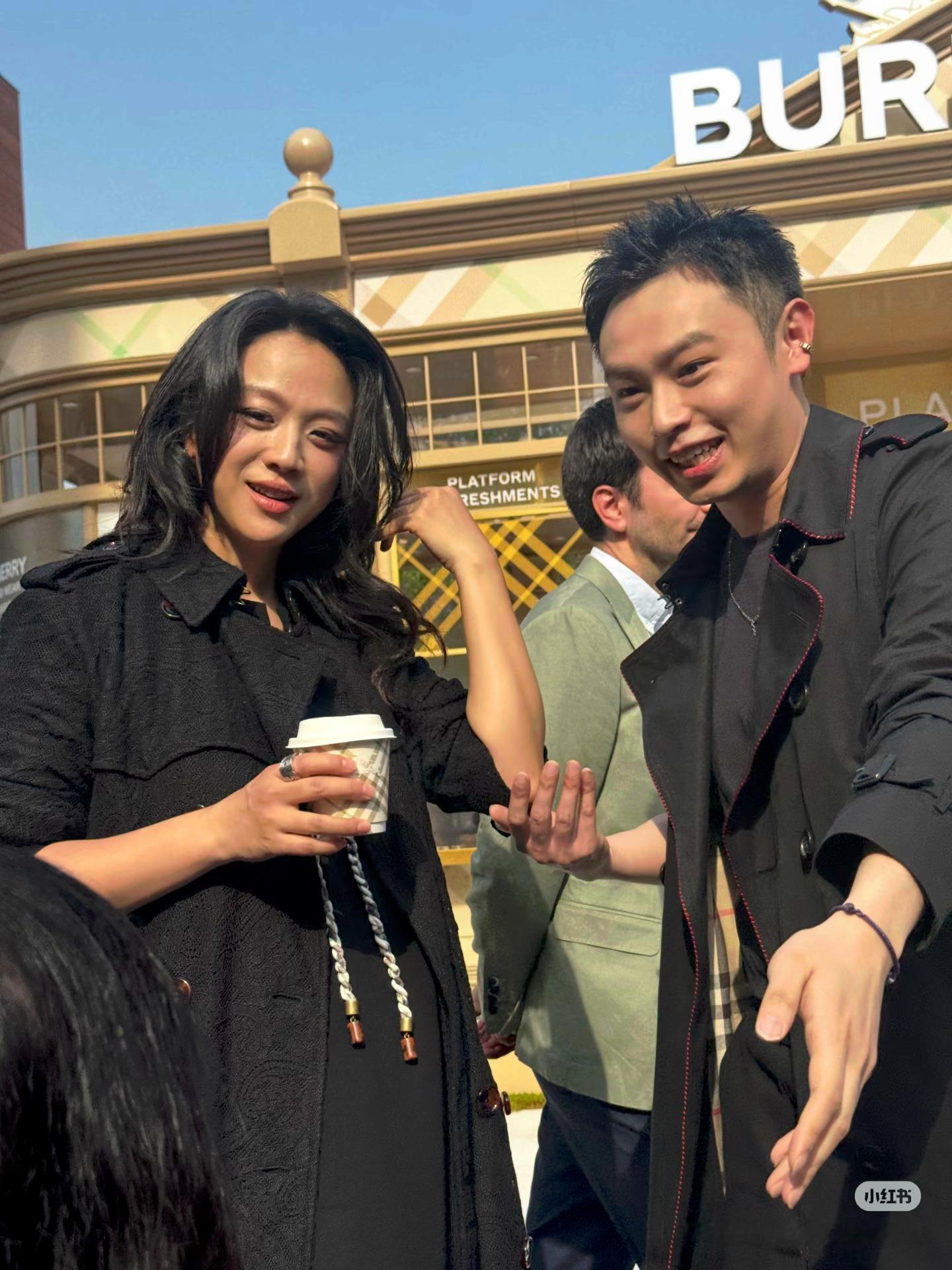 Omg我菇居然真的怀二胎了女明星身体保养得太好了吧46了还能生 