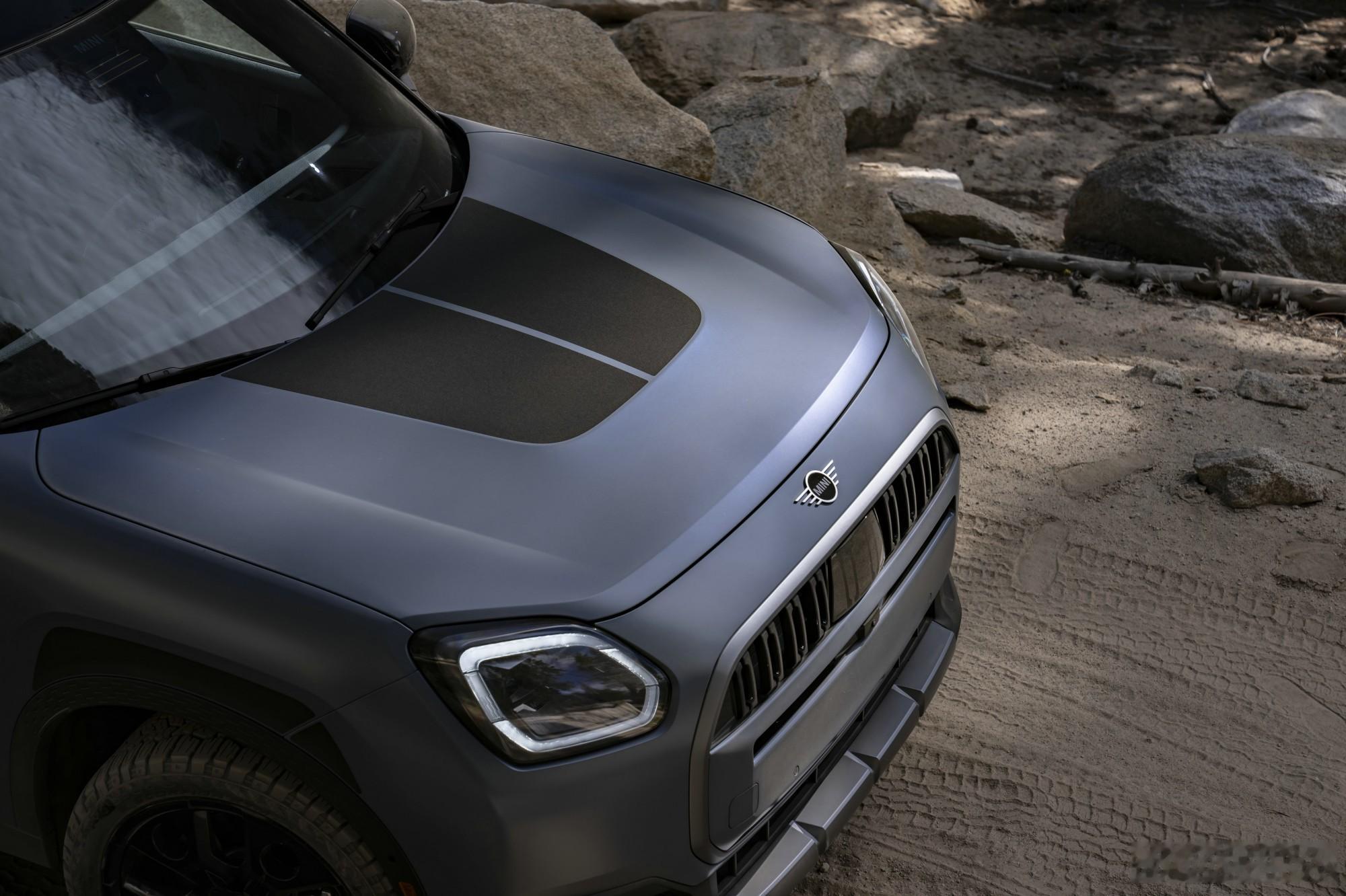 近日，全新MINI COUNTRYMAN UNTAMED特别版于太浩湖全球首秀。