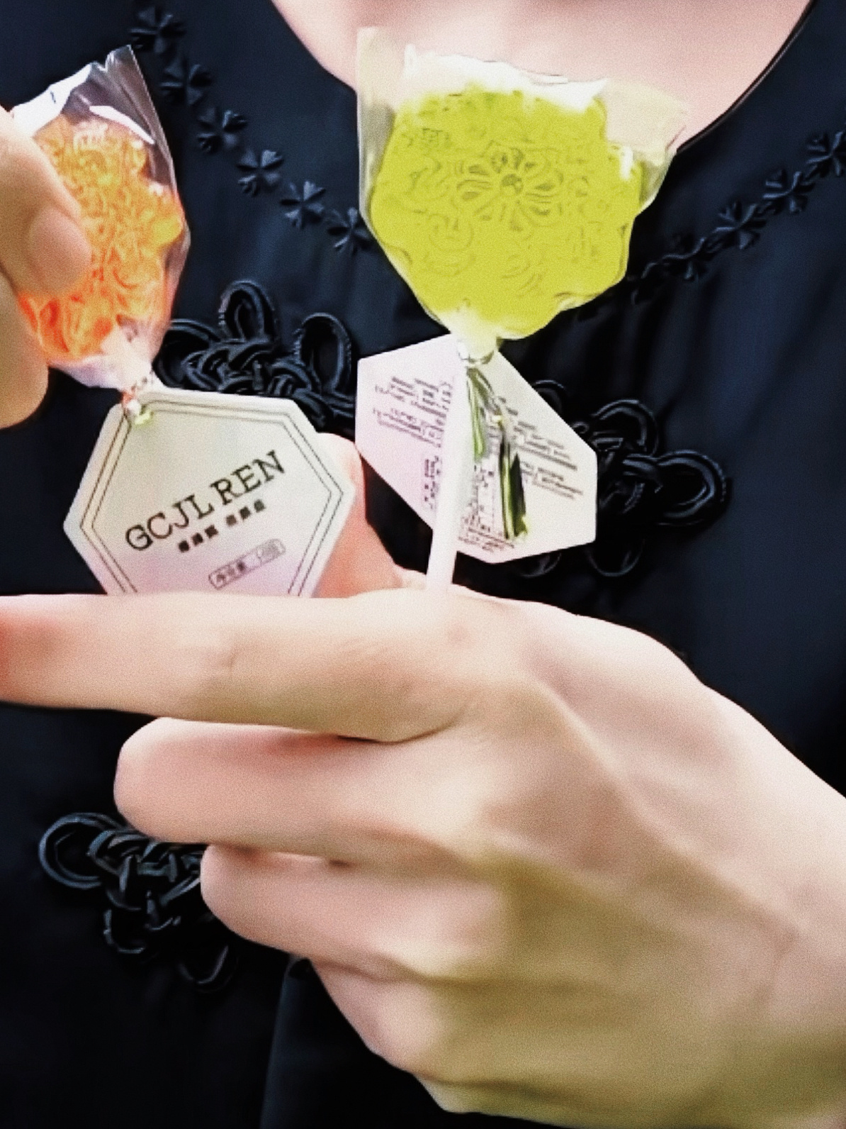 我不管，我截的图~那国超哥哥手上的棒棒糖就是给我留的（毫无理智版）任嘉伦