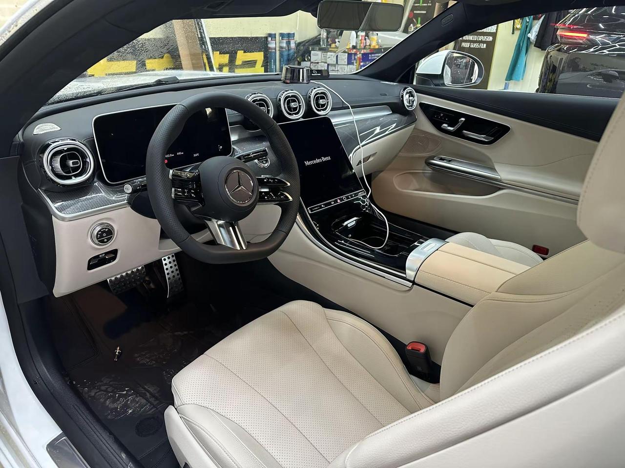 成功的路上难免有嘲笑和诋毁 你只有锐变才能让他们闭嘴