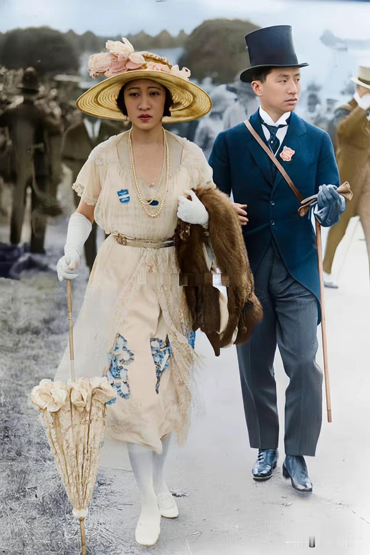 1921年，地点英国伦敦，顾维钧和黄蕙兰结婚照片。

顾维钧是民国时期驻英大使，
