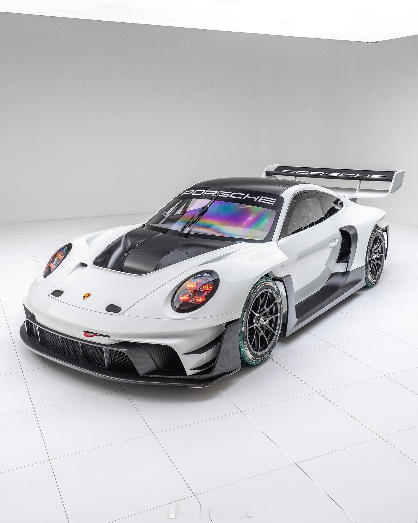 我与汽车的日常 保时捷911 GT3R Rennsport，全球限量77台！汽场