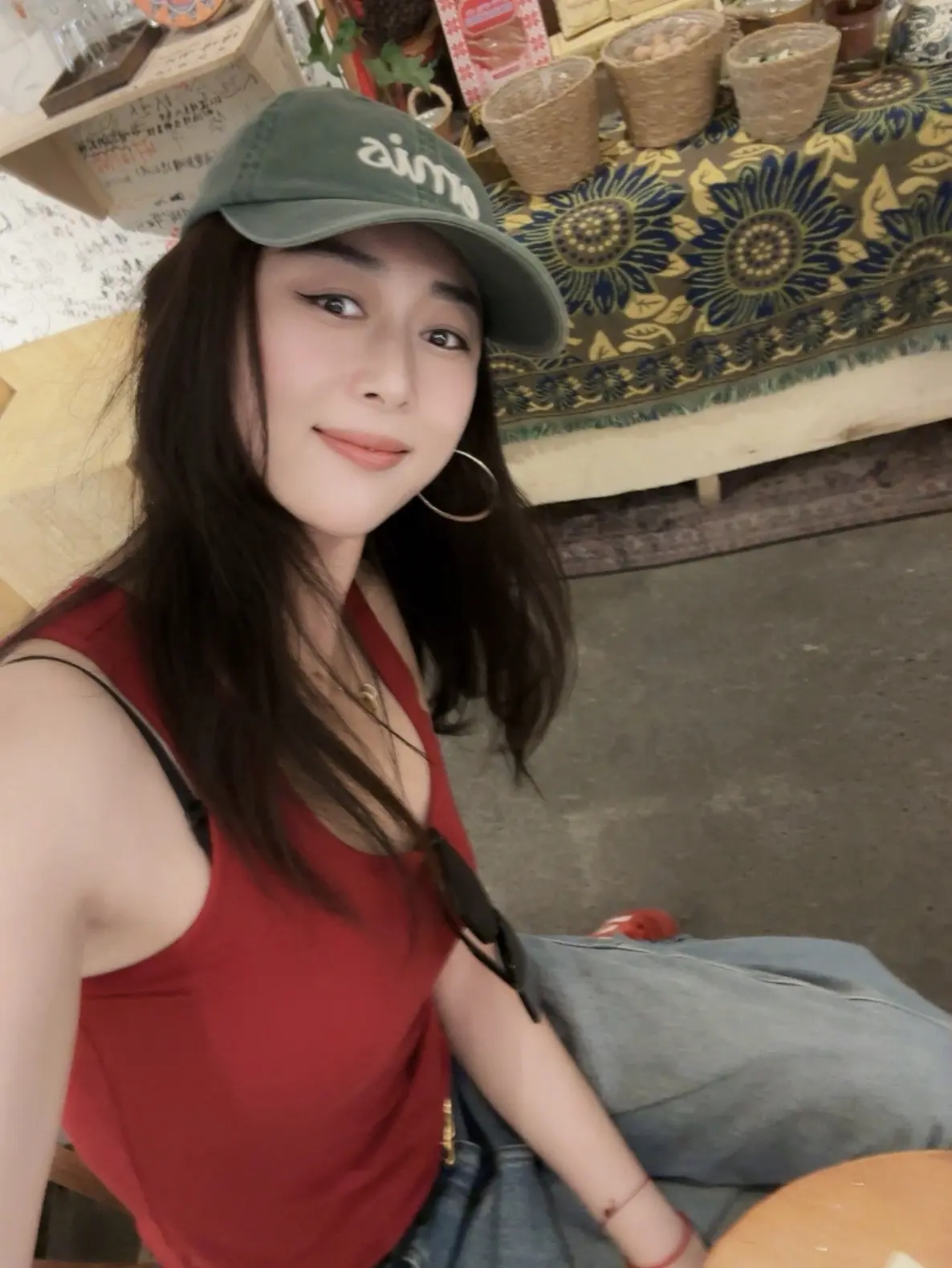 即使世界偶尔薄凉，内心也要繁花似锦……