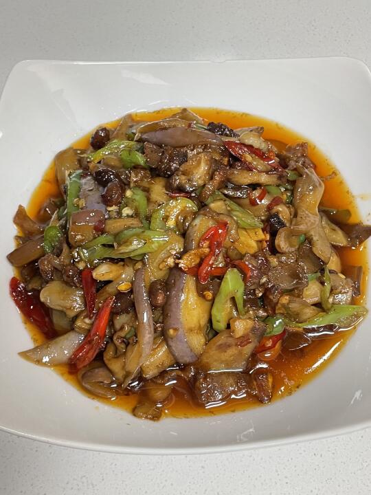 不骗人，好吃是好吃，就是泰费米饭了……