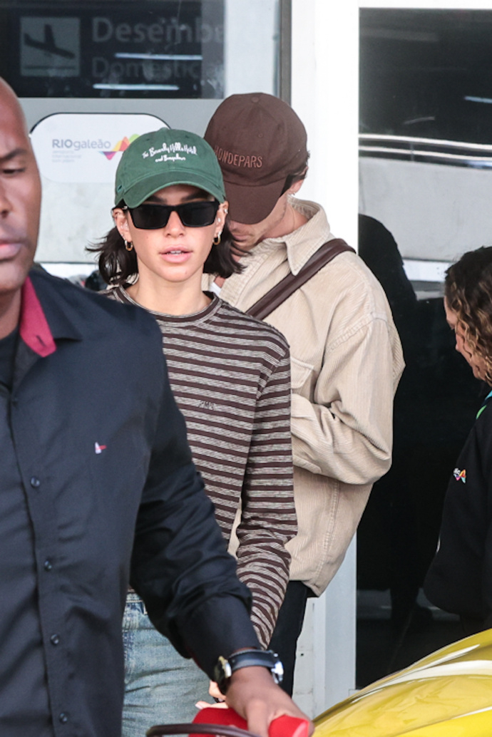 萌德陪女友回巴西 萌德Shawn Mendes陪她女友巴西女演员 Bruna M