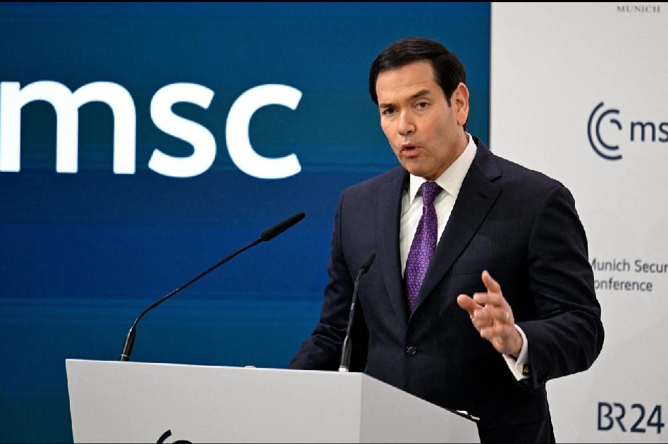 欧洲政客会被鲁比奥的糖衣炮弹喂迷糊吗？答案是肯定的。
鲁比奥在慕尼黑安全会议上的