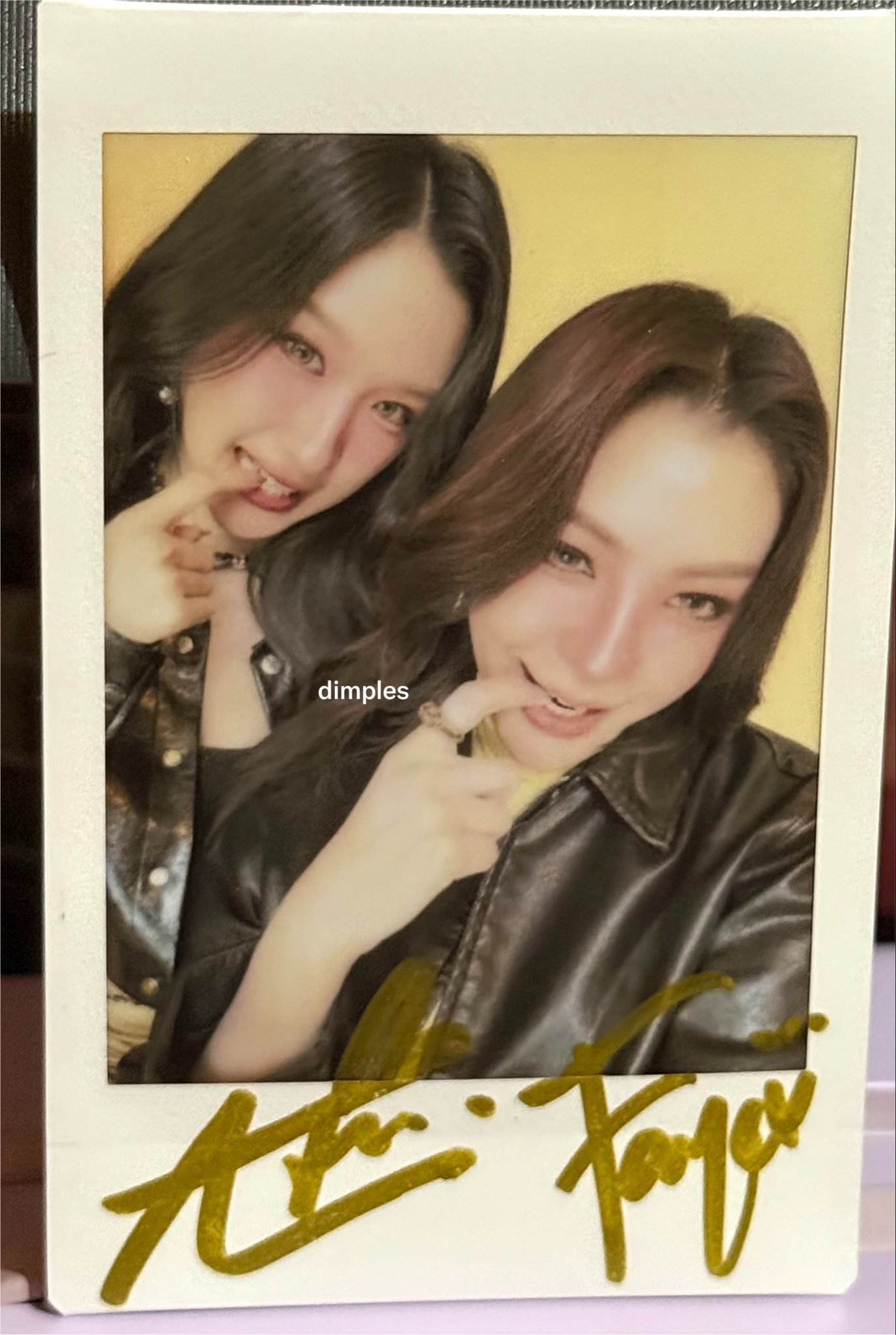 FayeAtom_TH  🌻🍑fayeatom 这张拍立得！能不能给我！！！