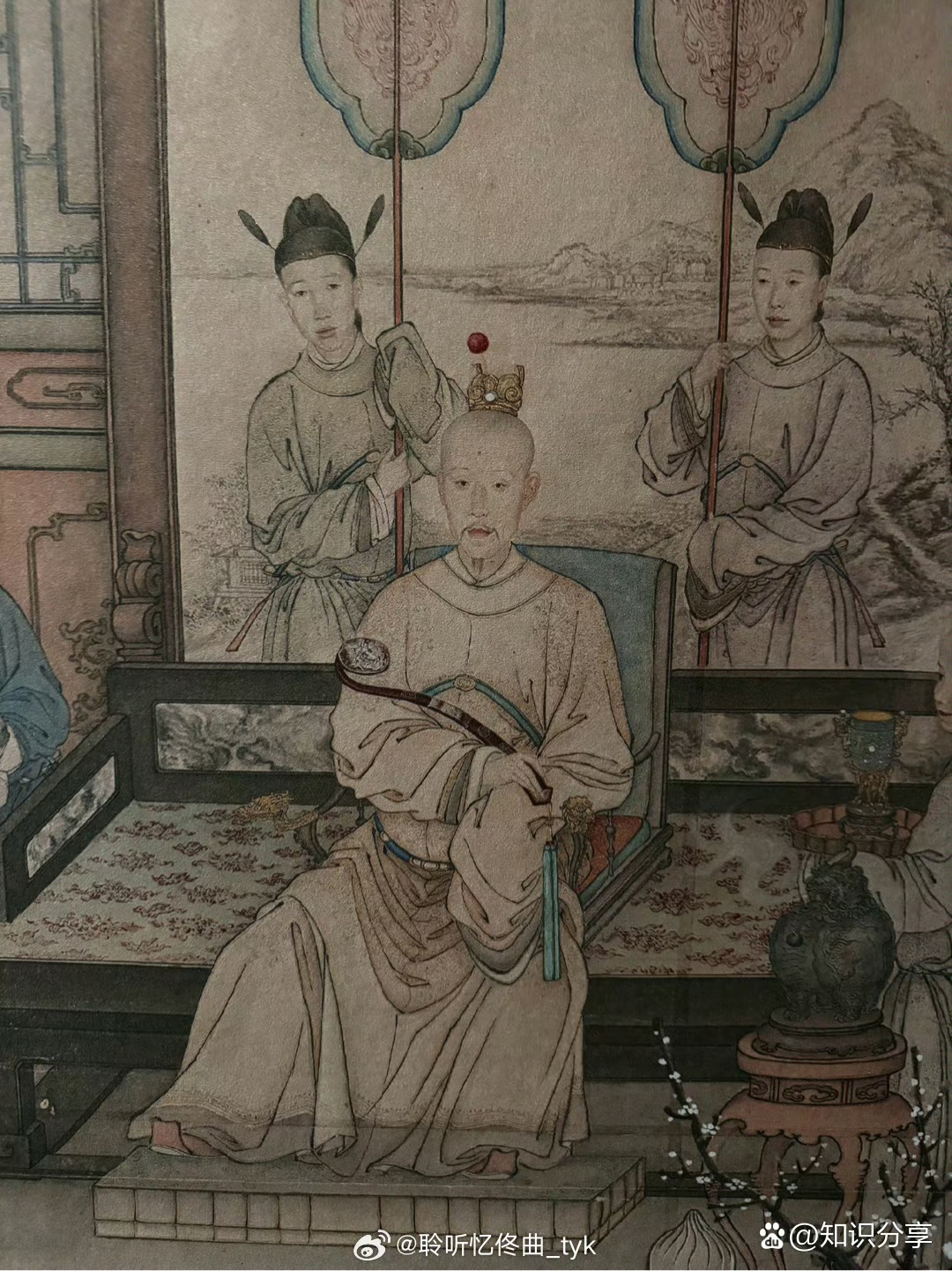 乾隆，发冠怎么固定的？ 