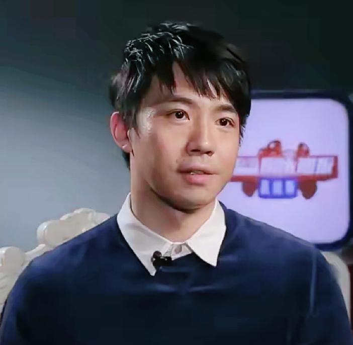 “当年我被大火烧伤后，圈内女友立刻转身离去，粉丝好友都知道她是谁，我却从未提过她