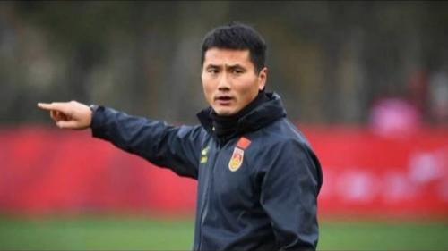 2025年11月5日，中国足协官宣邵佳一出任国足新帅，国足就此开启2030年世界